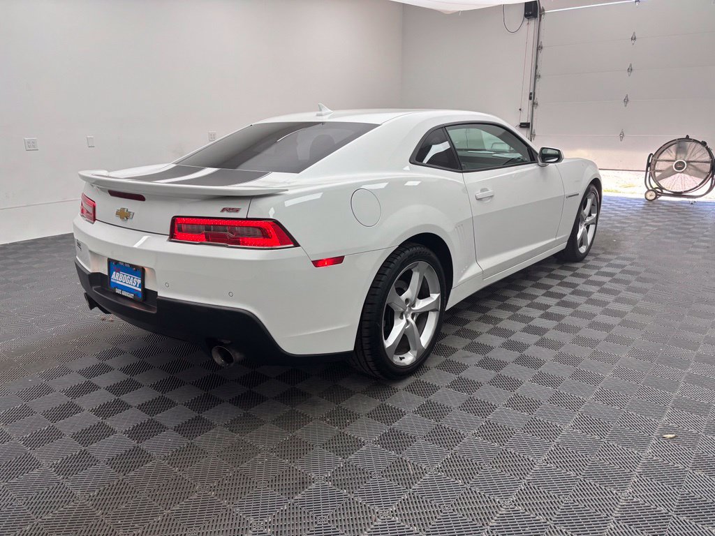 Used 2015 Chevrolet Camaro LT w/ RS Package RWD image 8
