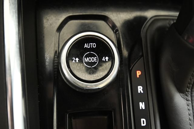 Used 2024 GMC Canyon Elevation w/ Elevation Premium Package AWD/4WD image 25