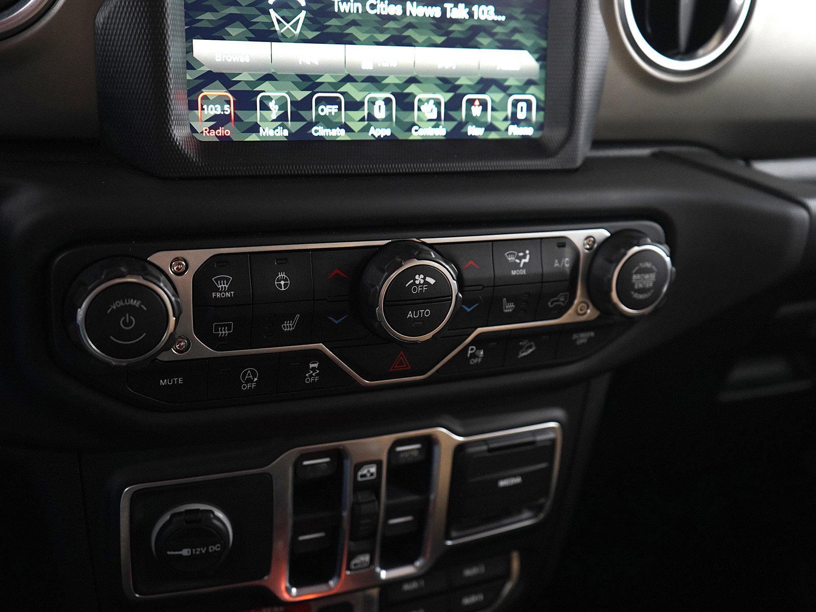 Used 2018 Jeep Wrangler Unlimited Rubicon image 21