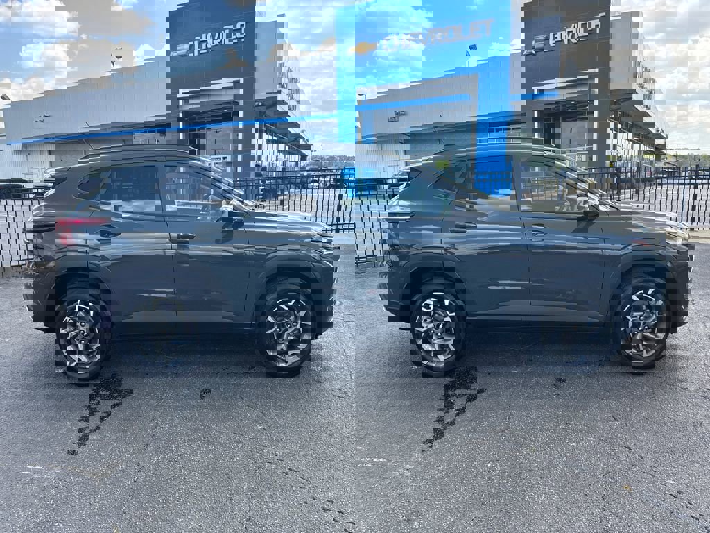 New 2026 Chevrolet Trax LT w/ Driver Confidence Package image 5