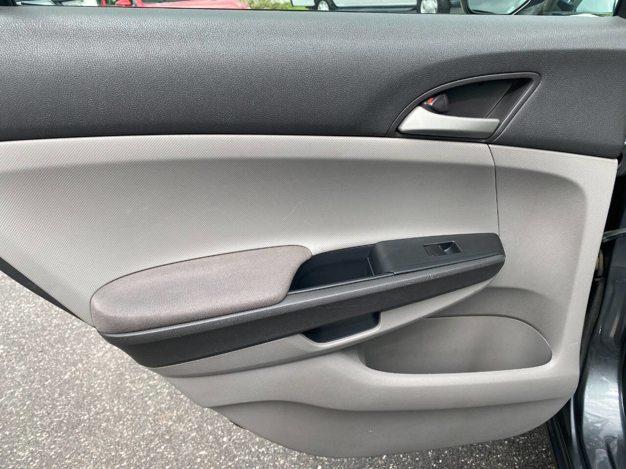 Used 2010 Honda Accord LX image 22