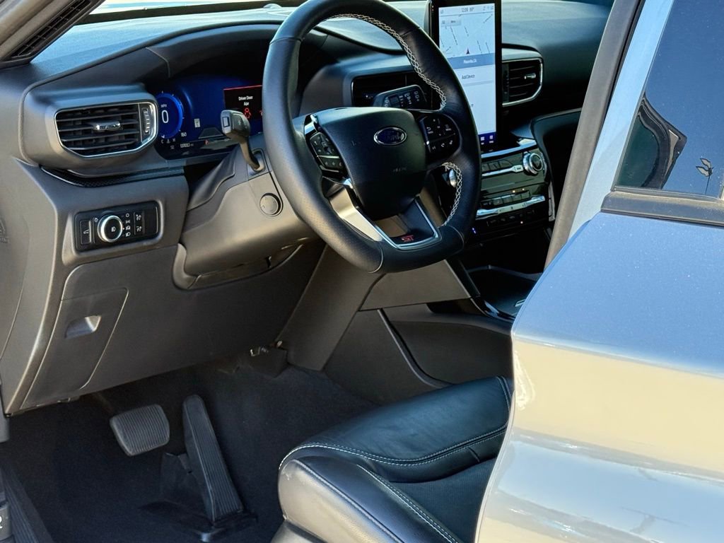 Certified 2024 Ford Explorer ST w/ Equipment Group 401A image 7