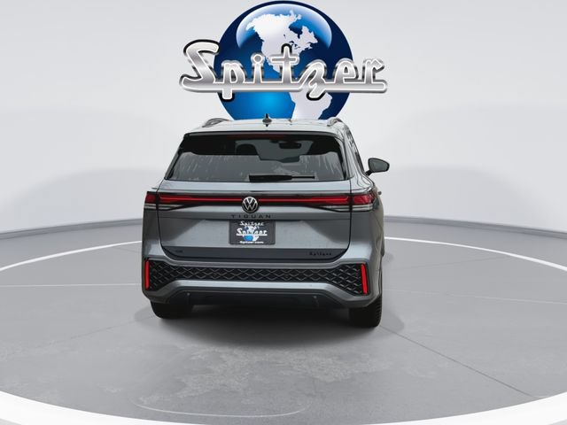 New 2026 Volkswagen Tiguan SE R-Line FWD image 3
