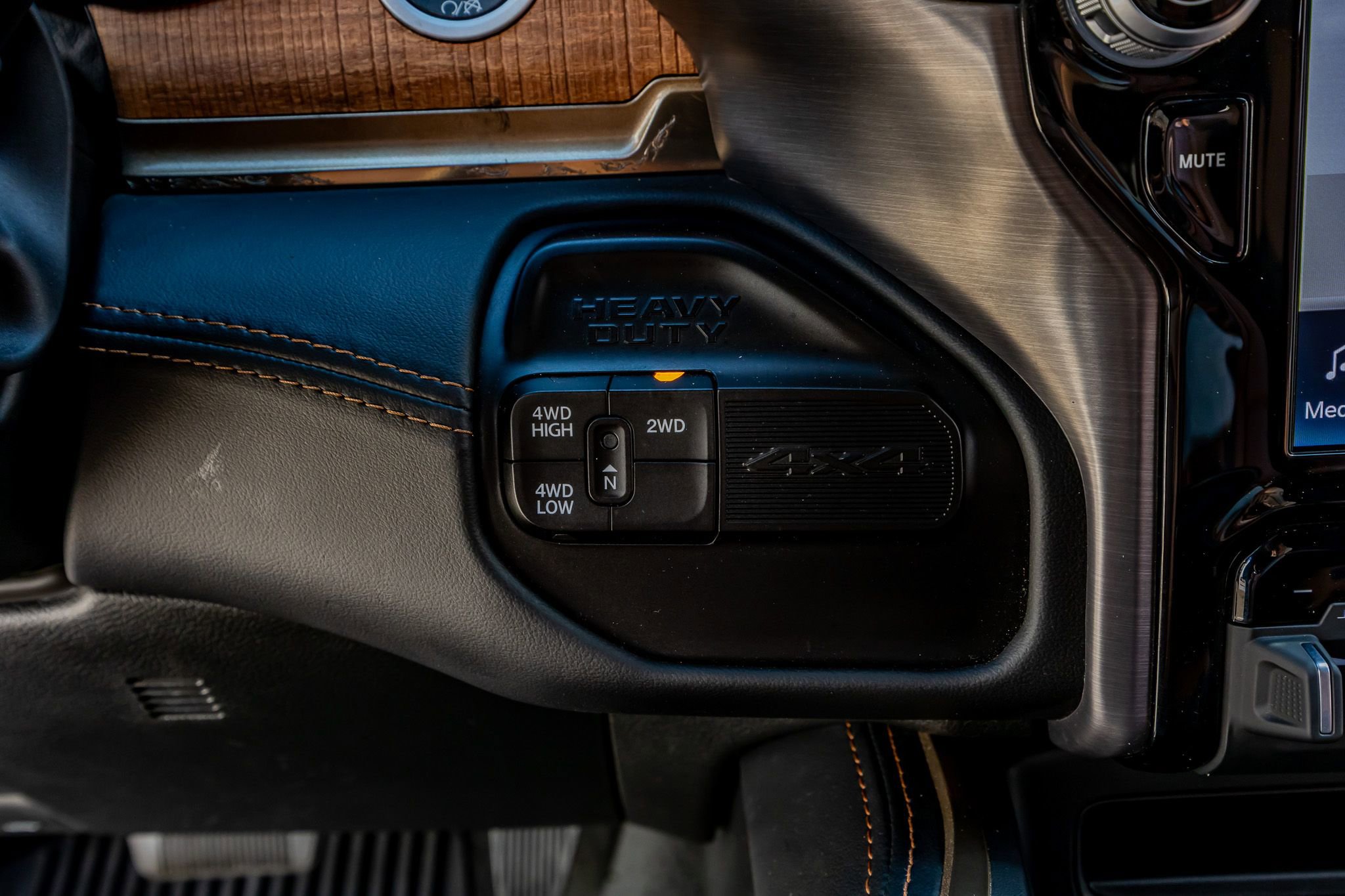 Used 2024 RAM 2500 Limited w/ Safety Group image 23