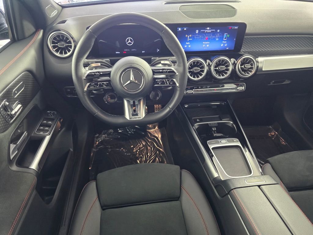 Certified 2025 Mercedes-Benz GLB 35 AMG 4MATIC image 13