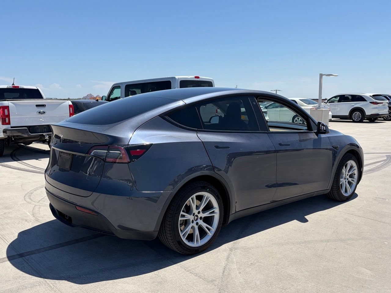Used 2020 Tesla Model Y Long Range AWD/4WD image 2