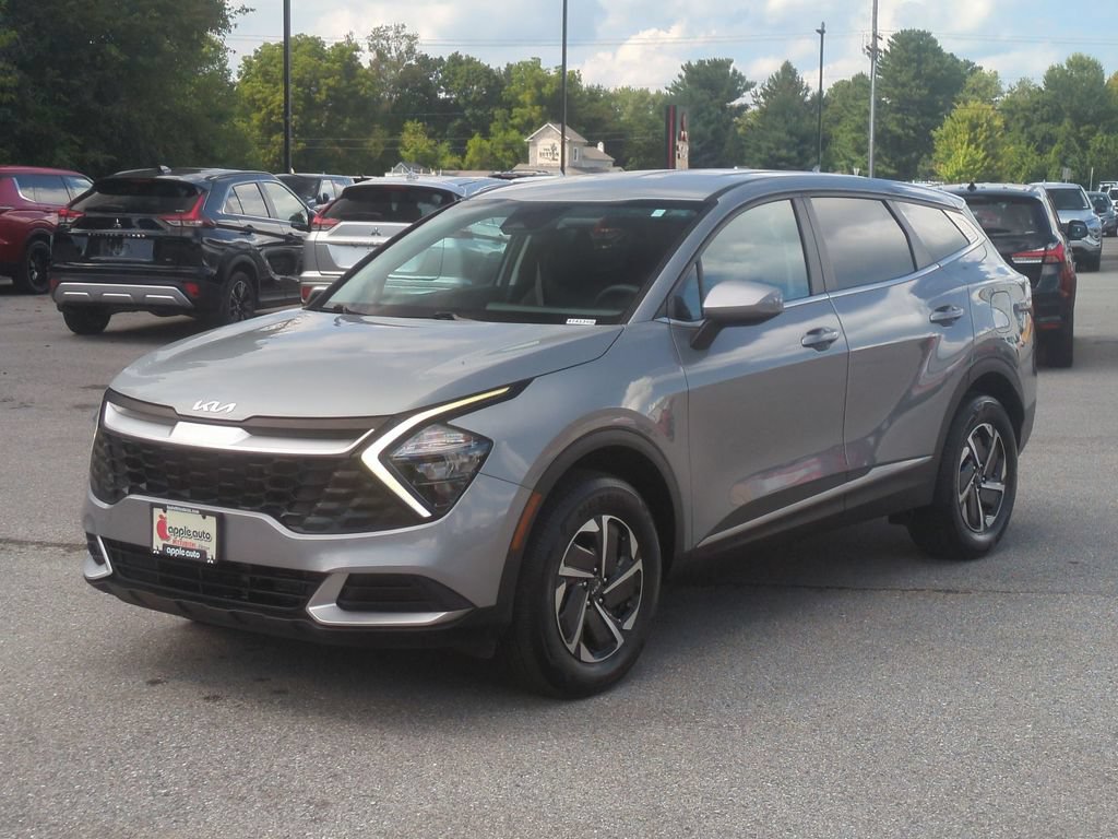 Used 2023 Kia Sportage LX AWD/4WD image 1