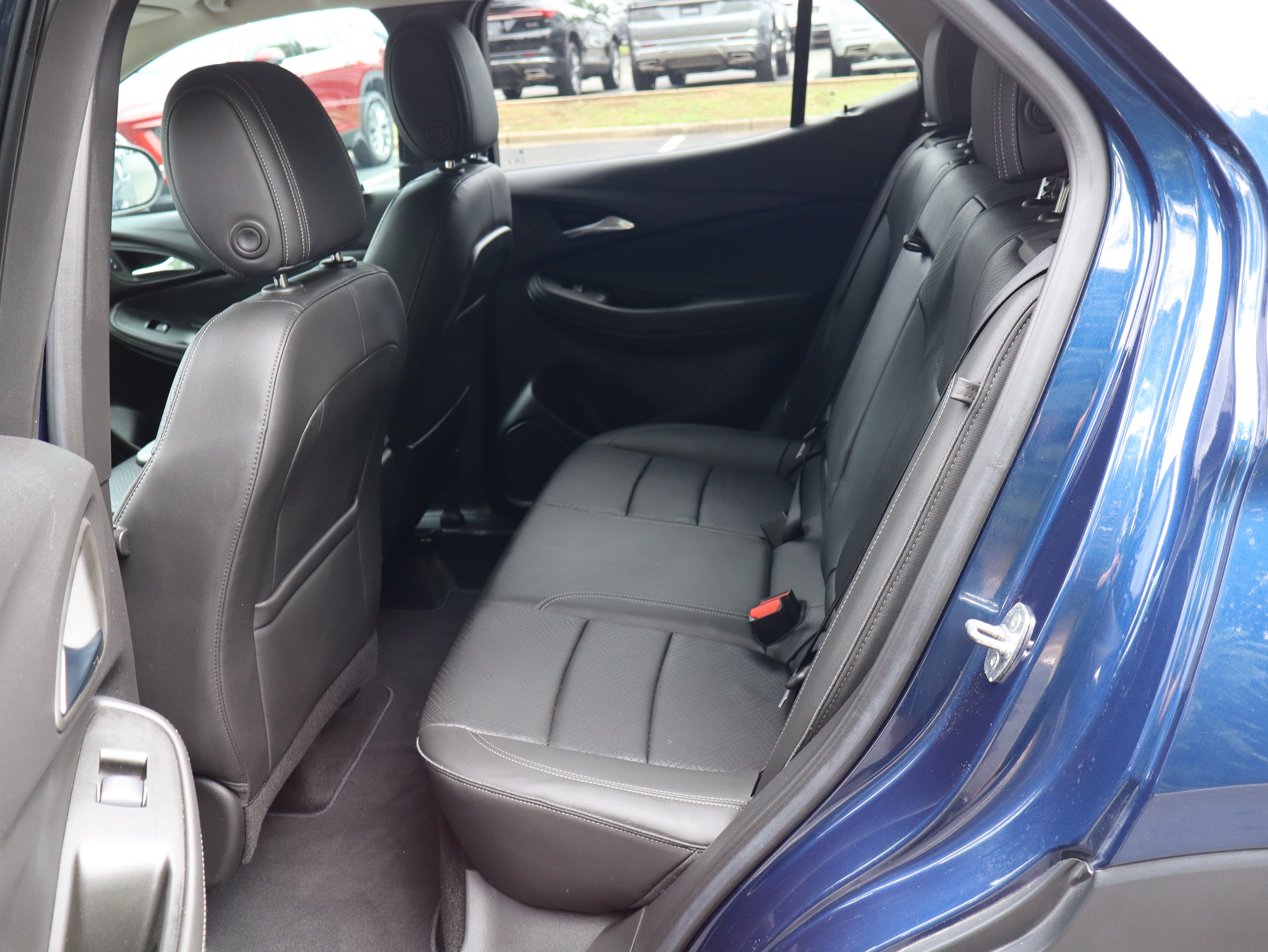 Used 2023 Buick Encore GX Essence w/ Experience Buick Package FWD image 41