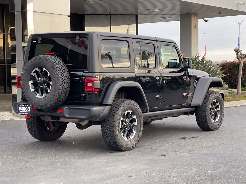 Used 2025 Jeep Wrangler Unlimited Rubicon AWD/4WD image 7