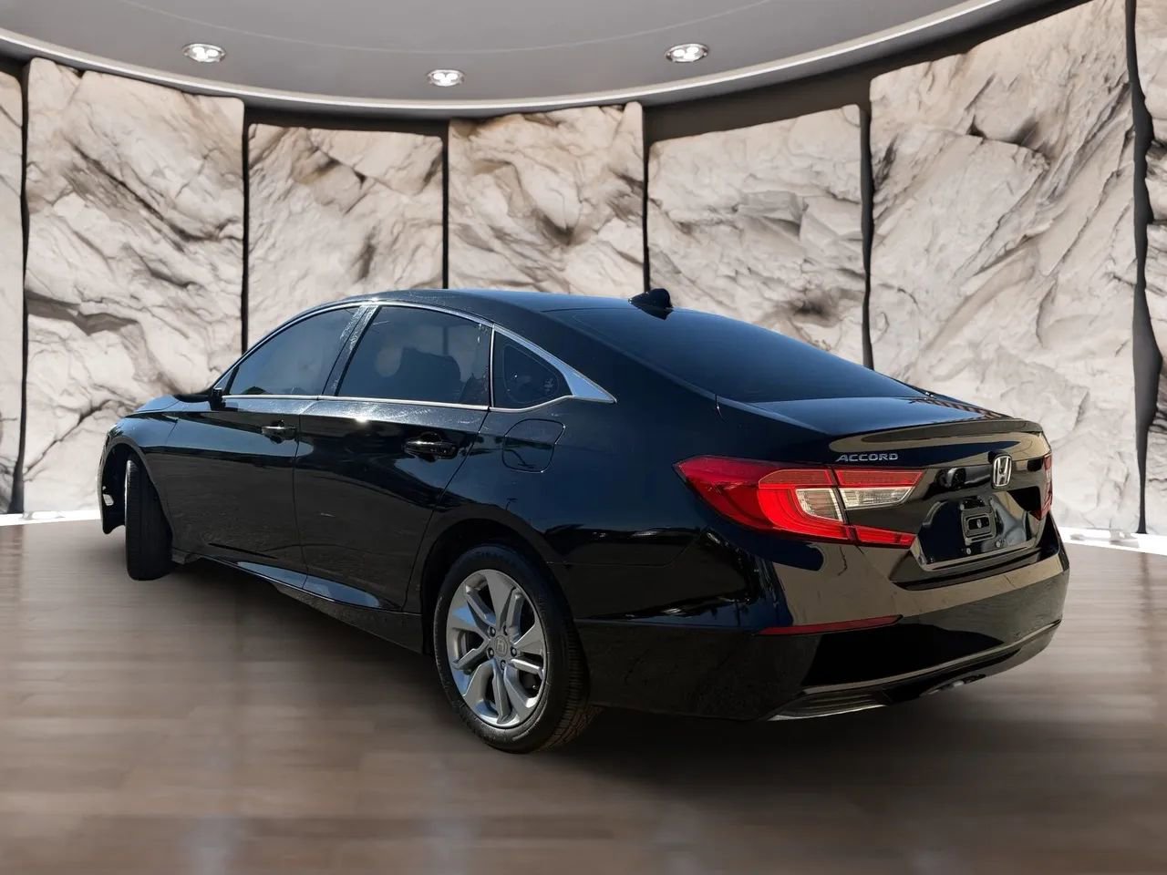 Used 2018 Honda Accord LX image 9