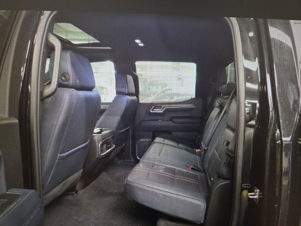 Used 2023 Chevrolet Silverado 1500 High Country w/ High Country Premium Package image 11