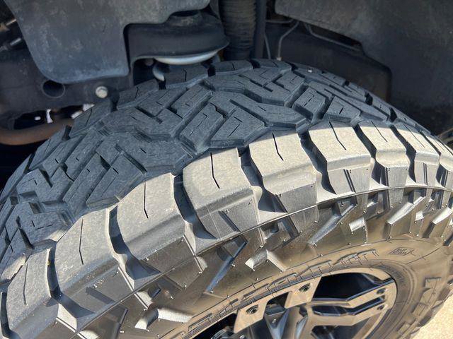 Used 2017 Jeep Wrangler Unlimited Sahara w/ Connectivity Group image 26