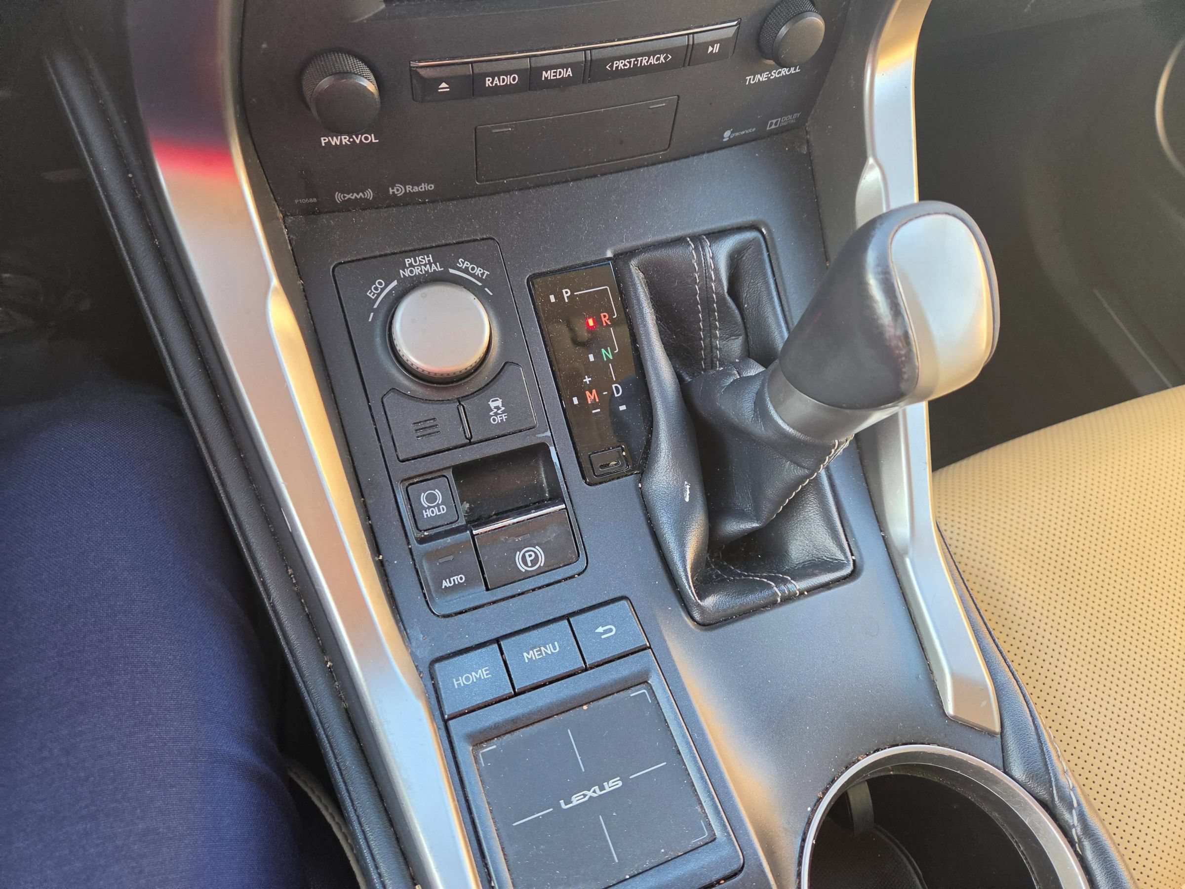 Used 2015 Lexus NX 200t FWD w/ Premium Package image 8
