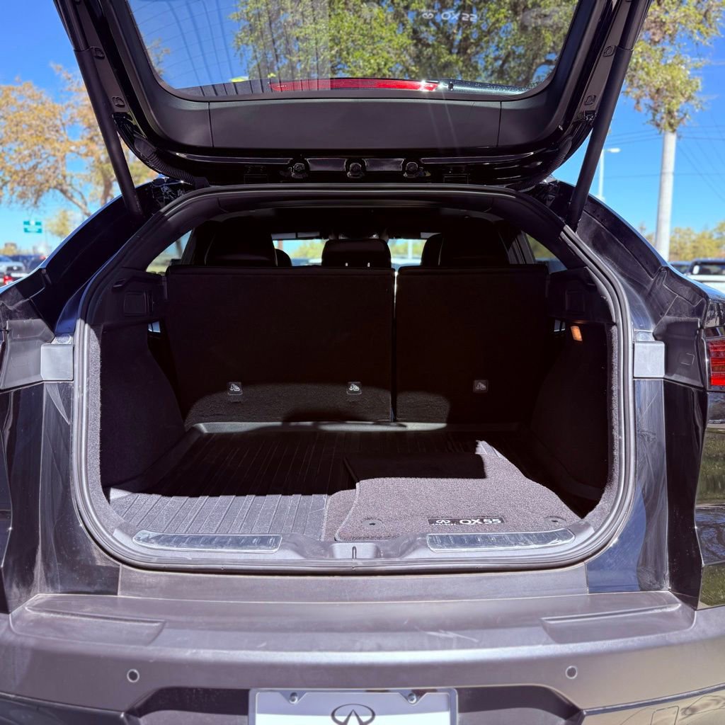 Certified 2025 INFINITI QX55 Sensory w/ Lighting Package AWD/4WD image 32