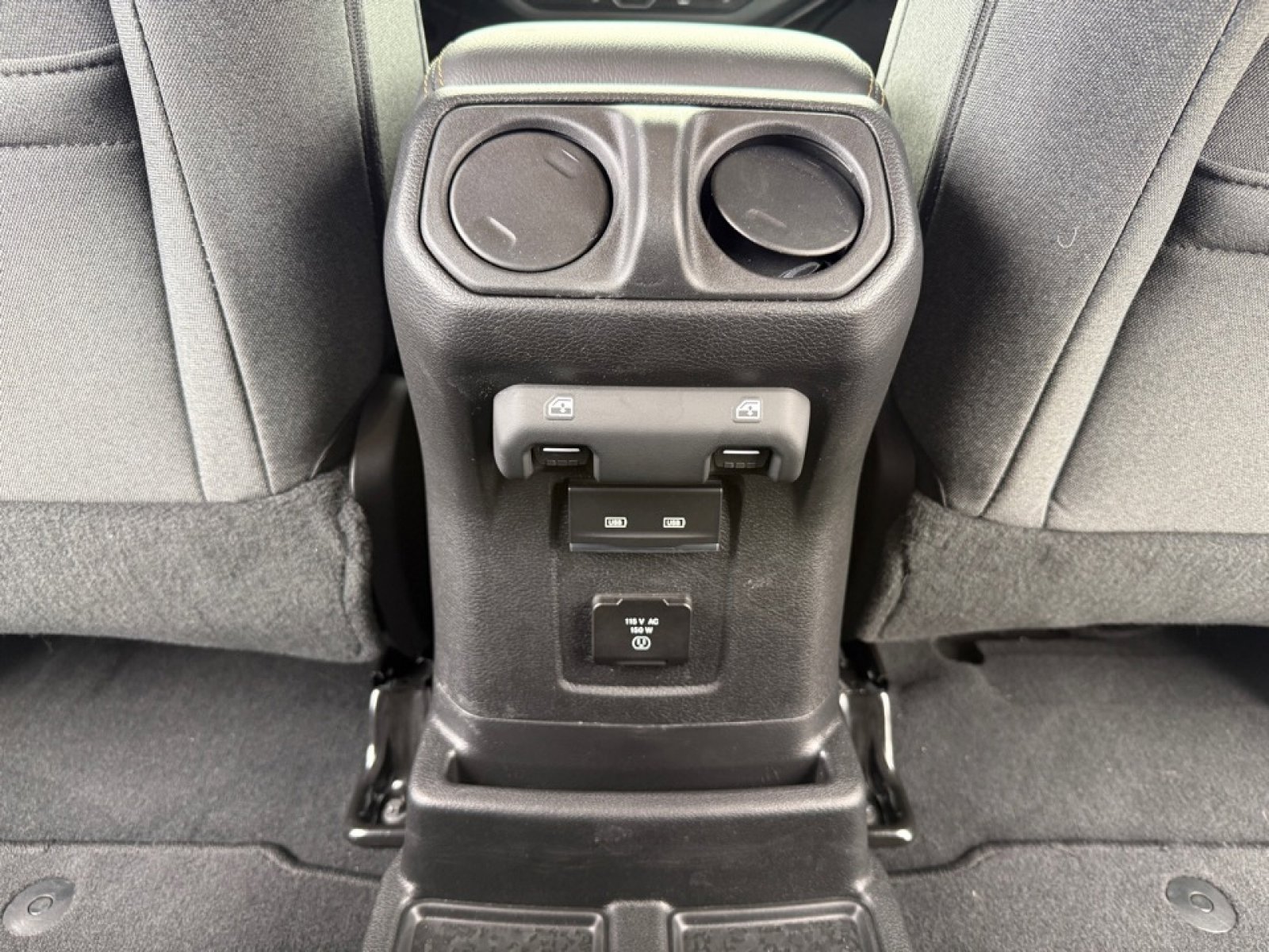 Used 2025 Jeep Wrangler Unlimited Sahara image 33