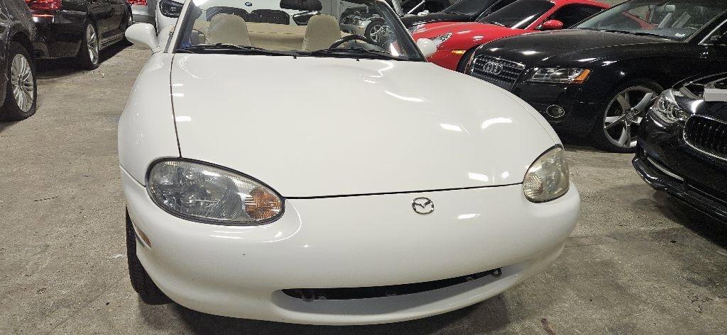 Used 1999 MAZDA MX-5 Miata image 2