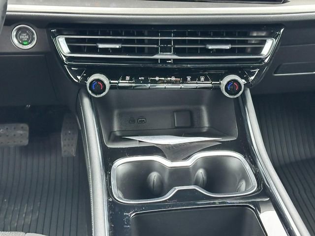 New 2026 Chevrolet Traverse LT w/ LPO, Floor Liner Package FWD image 9