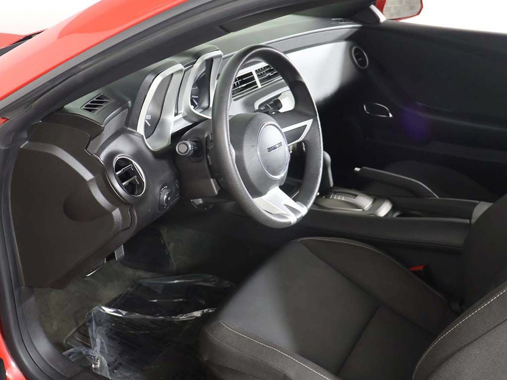 Used 2011 Chevrolet Camaro LT RWD image 16