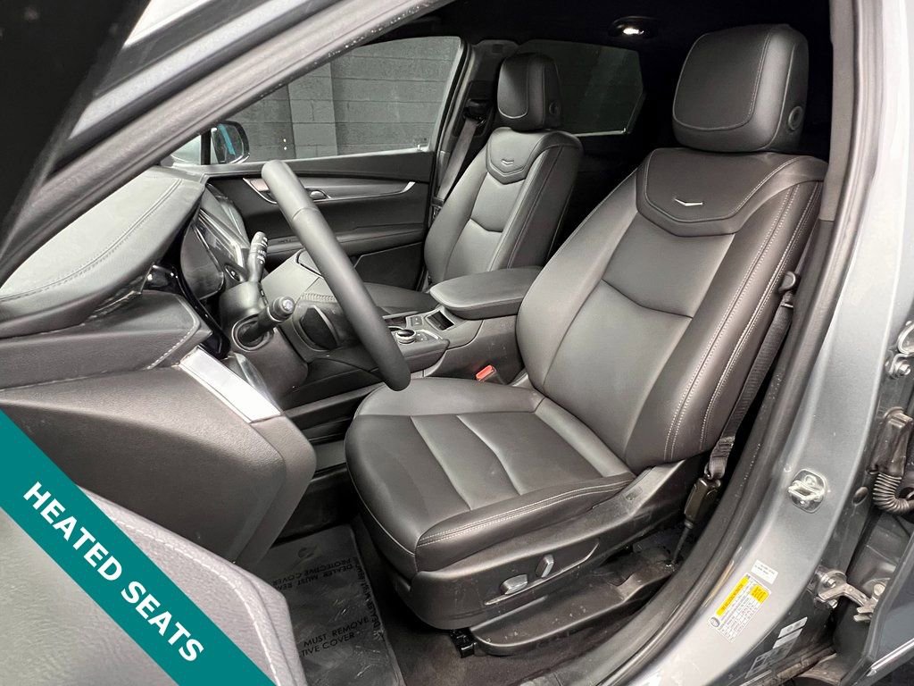 Used 2025 Cadillac XT5 Luxury image 3