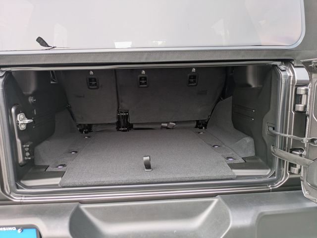 New 2025 Jeep Wrangler Sport S image 30