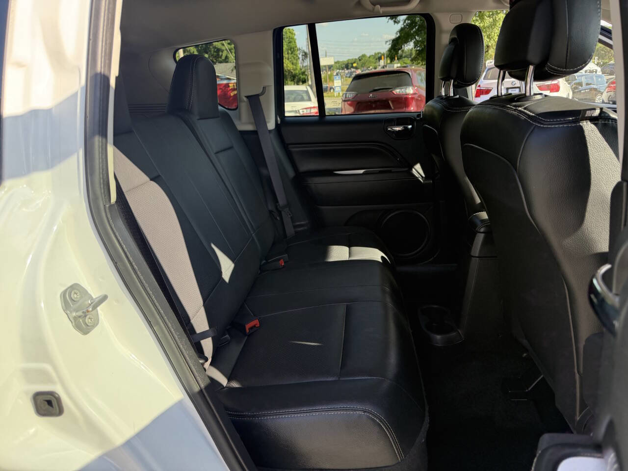 Used 2017 Jeep Compass High Altitude AWD/4WD image 16