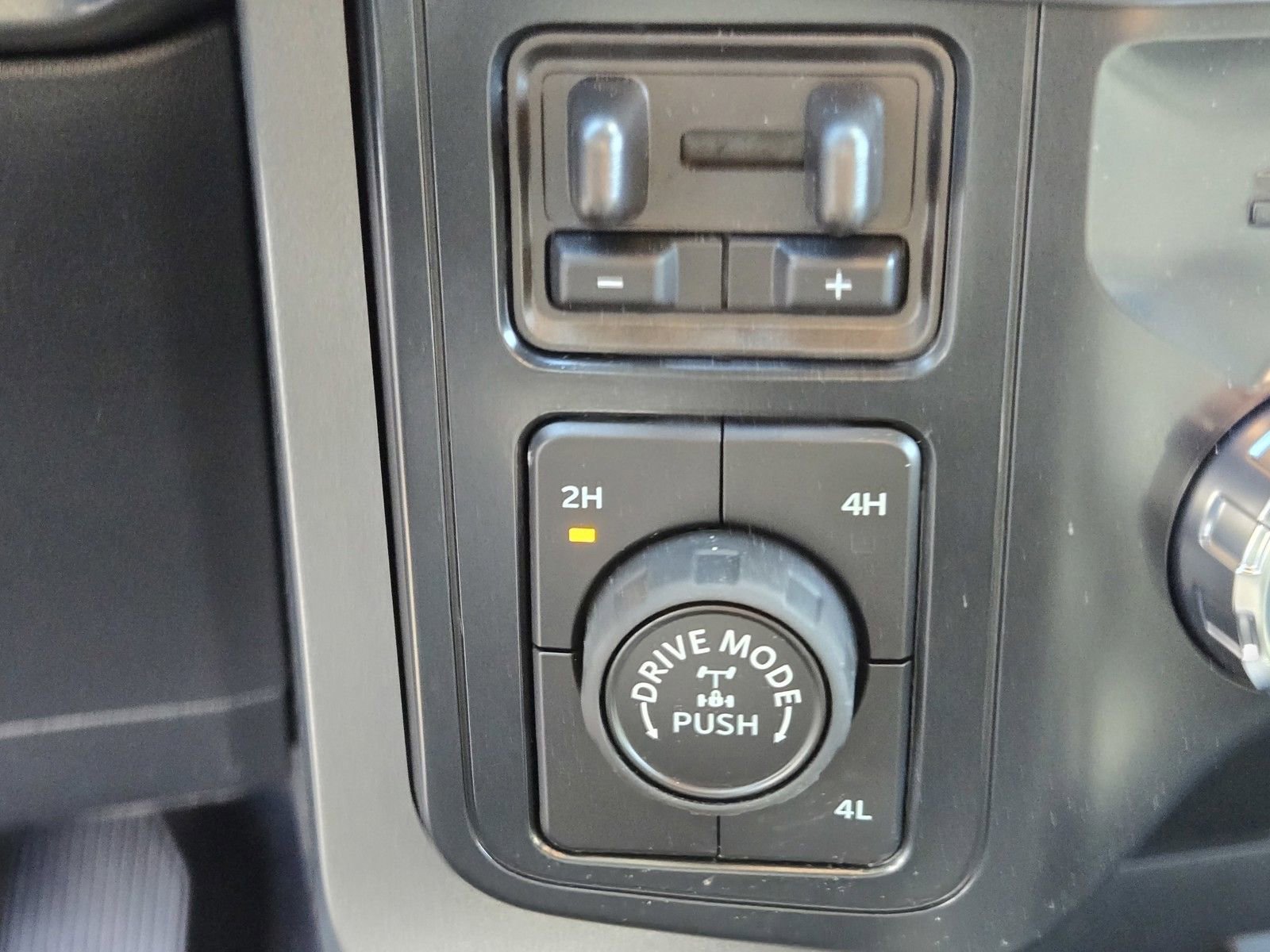 New 2026 Ford F150 XLT w/ Equipment Group 302A MID image 10