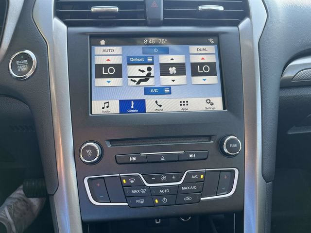 Used 2018 Ford Fusion SE w/ Fusion SE Technology Package FWD image 28