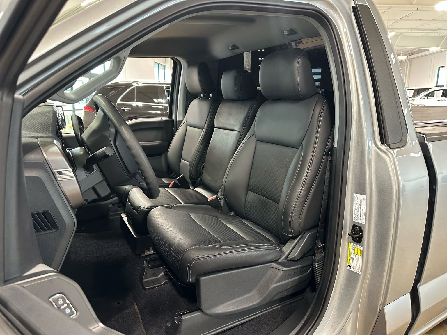 Used 2025 Ford F150 XL w/ Equipment Group 103A High image 16