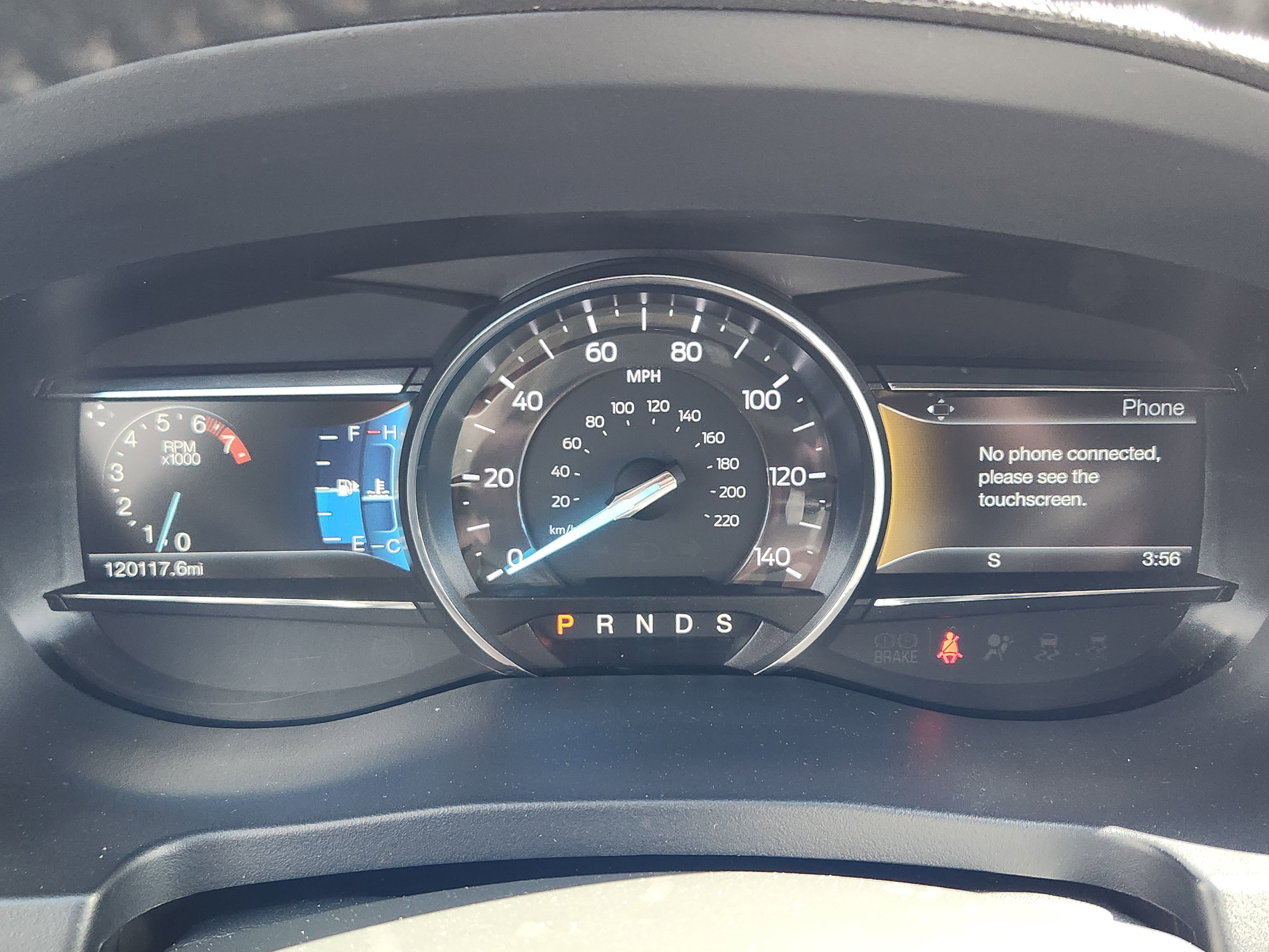 Used 2017 Ford Explorer XLT w/ Equipment Group 202A AWD/4WD image 23