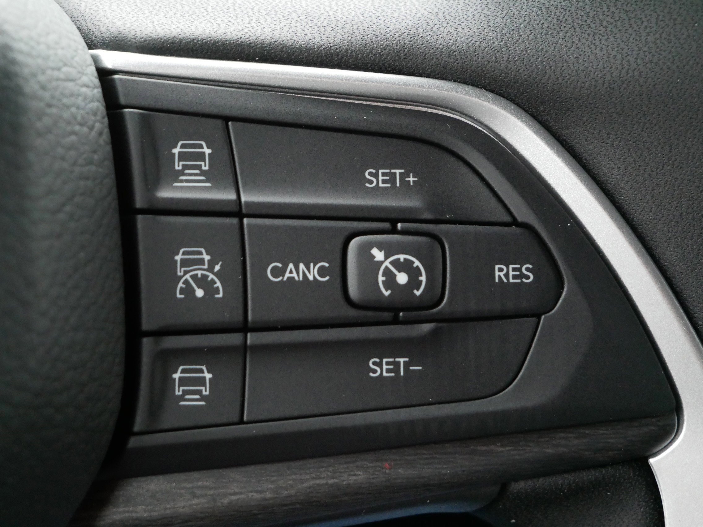 New 2025 Jeep Grand Cherokee Limited image 16