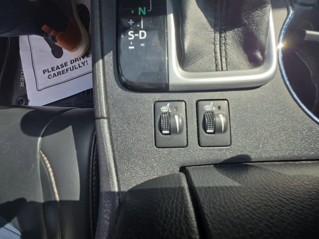 Used 2019 Toyota Highlander XLE AWD/4WD image 40
