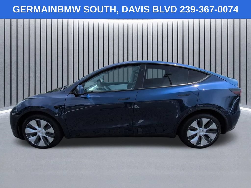 Used 2022 Tesla Model Y Long Range AWD/4WD image 8