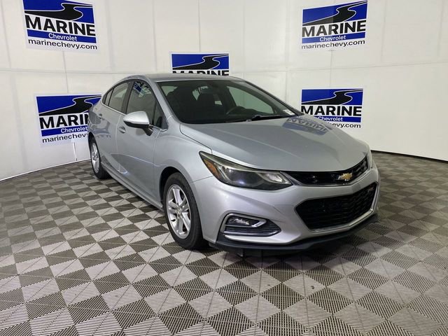 Used 2017 Chevrolet Cruze LT w/ Convenience Package image 1