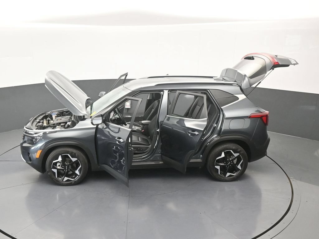 Used 2024 Kia Seltos EX FWD image 66