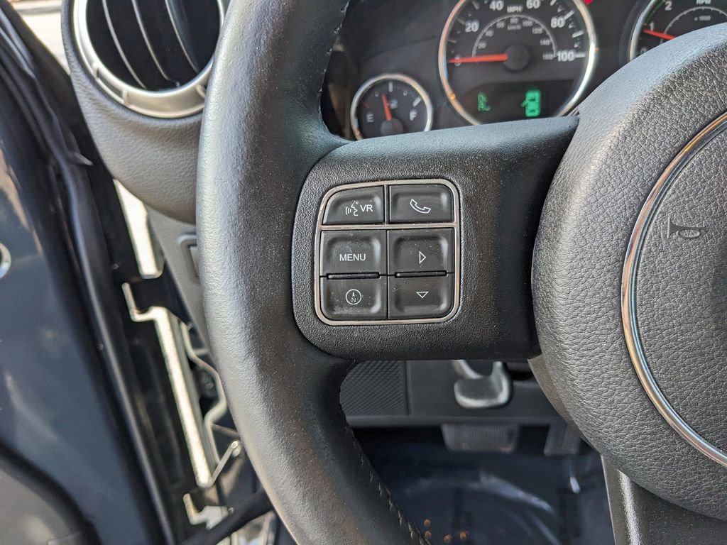 Used 2016 Jeep Wrangler Unlimited Rubicon w/ Connectivity Group AWD/4WD image 25