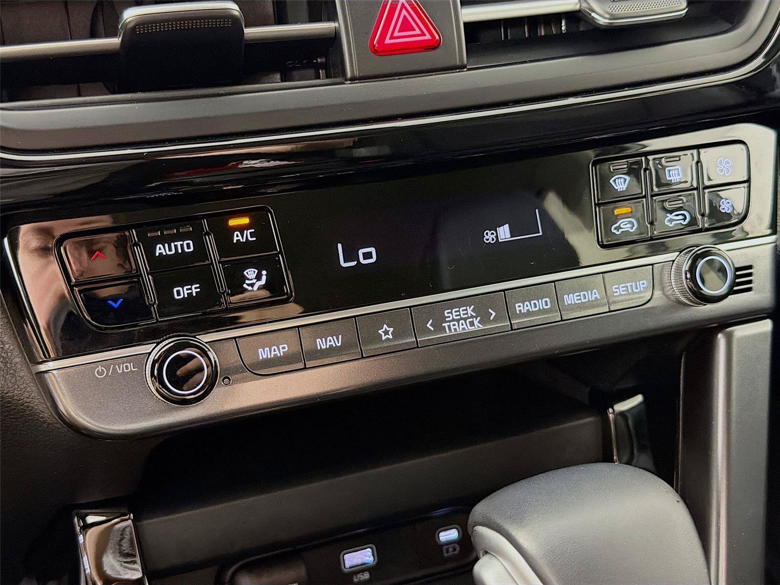 Used 2024 Kia Seltos X-Line AWD/4WD image 17