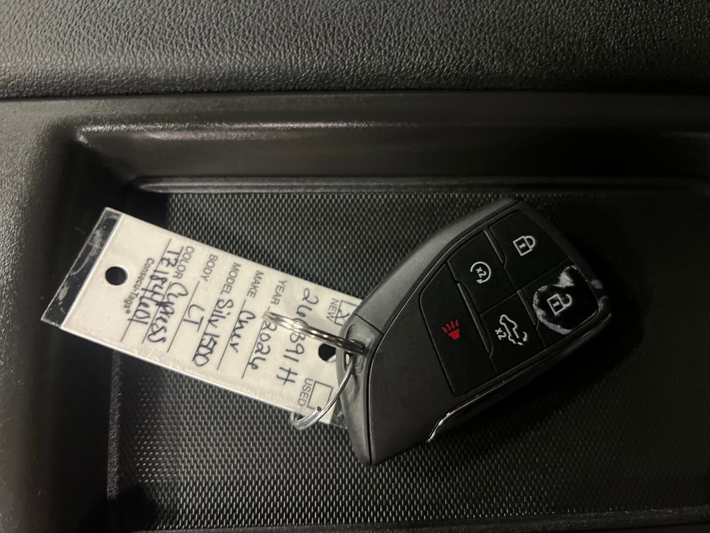 New 2026 Chevrolet Silverado 1500 LT image 28