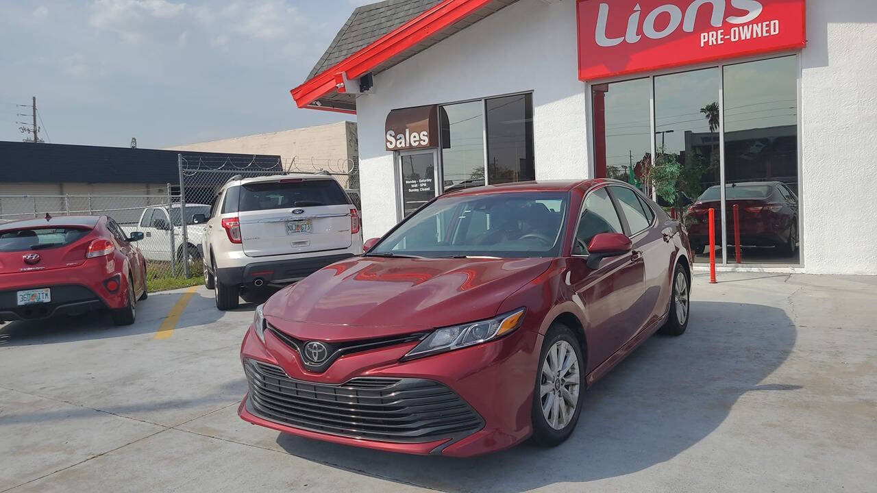 Used 2020 Toyota Camry LE FWD image 2
