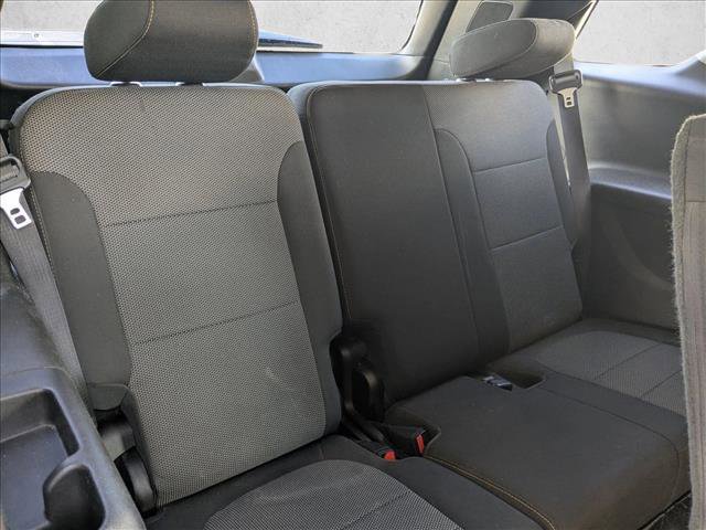 Used 2020 Chevrolet Traverse LT FWD image 20
