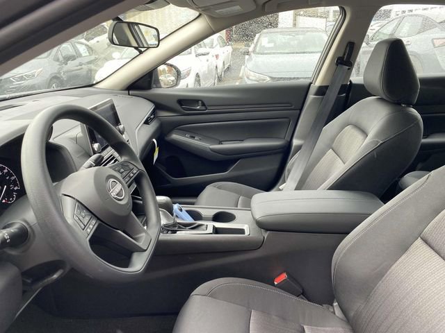 Used 2025 Nissan Altima 2.5 S image 17