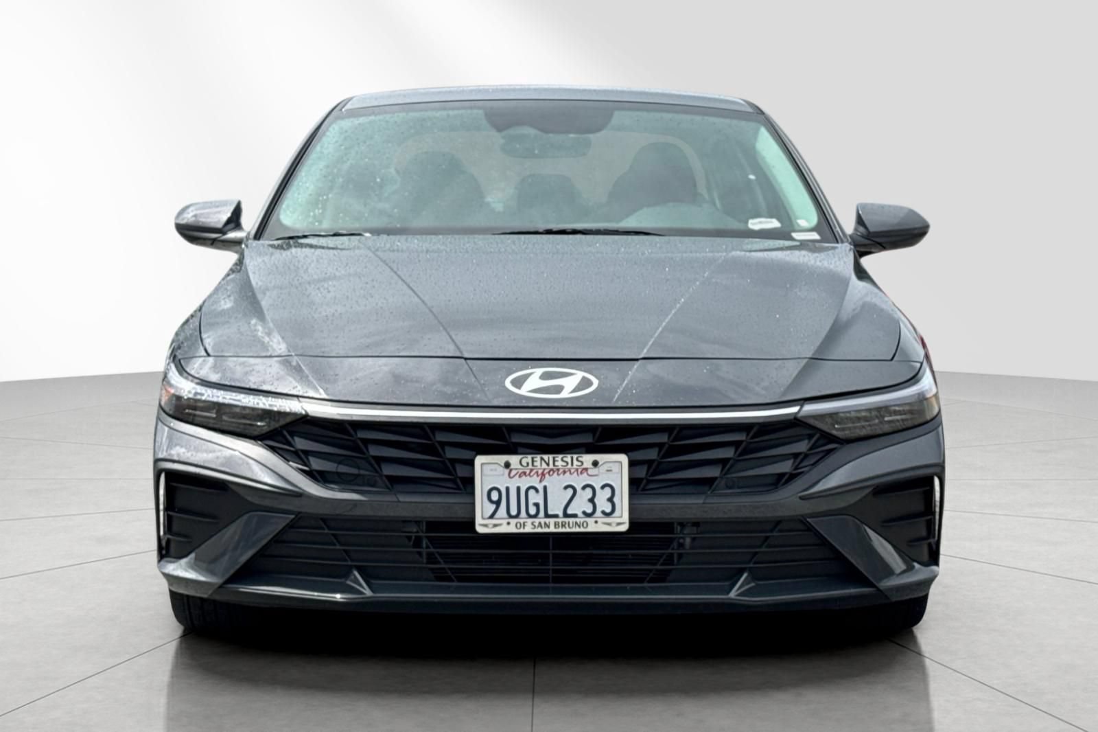 Used 2025 Hyundai Elantra Hybrid FWD image 9