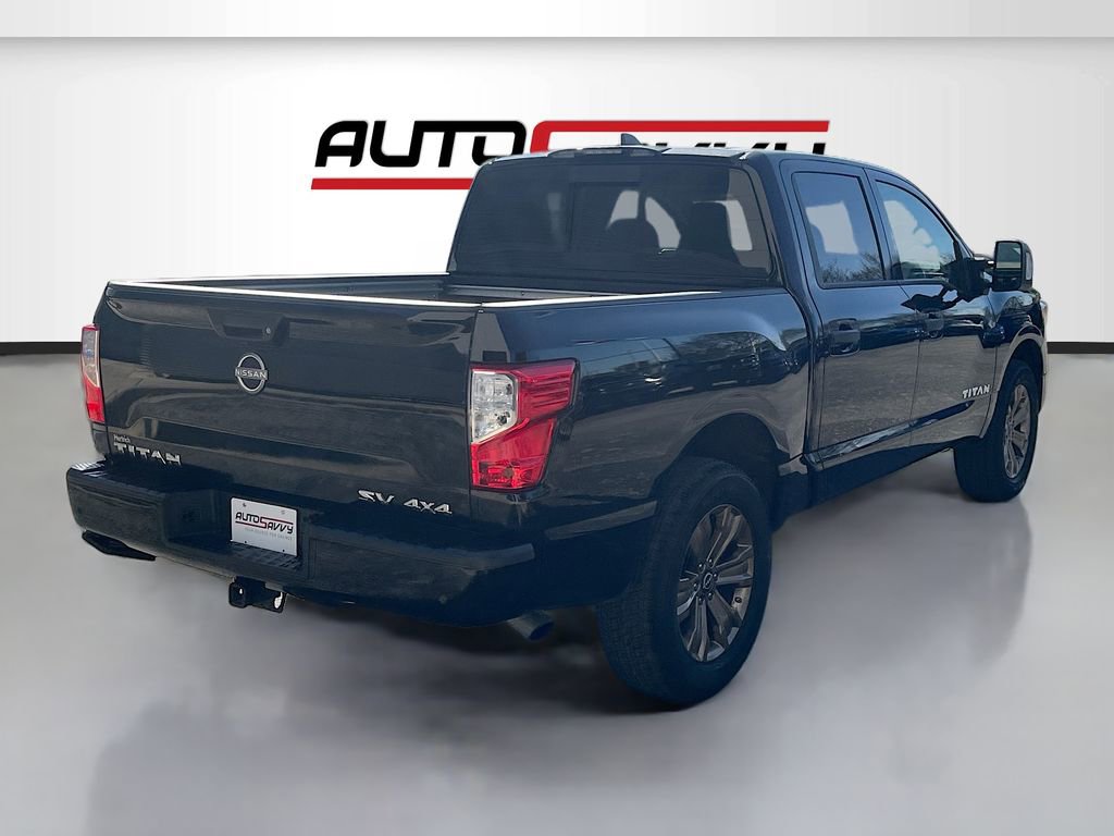 Used 2024 Nissan Titan SV w/ SV Convenience Package image 7