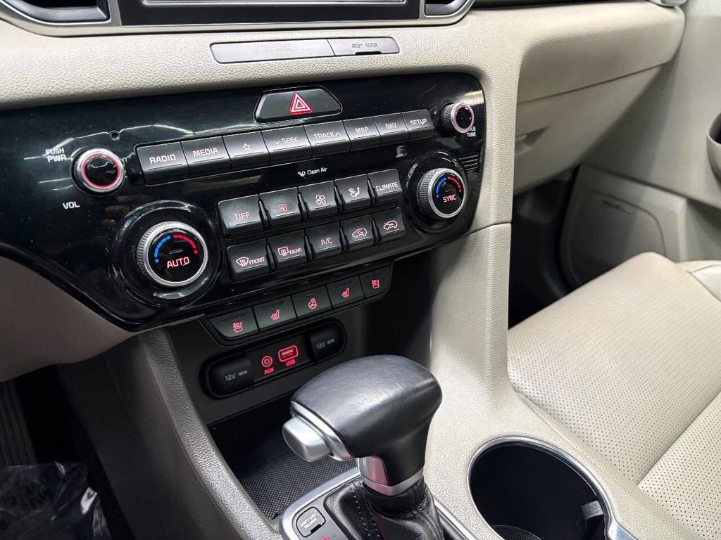 Used 2018 Kia Sportage EX w/ EX Technology Package image 28