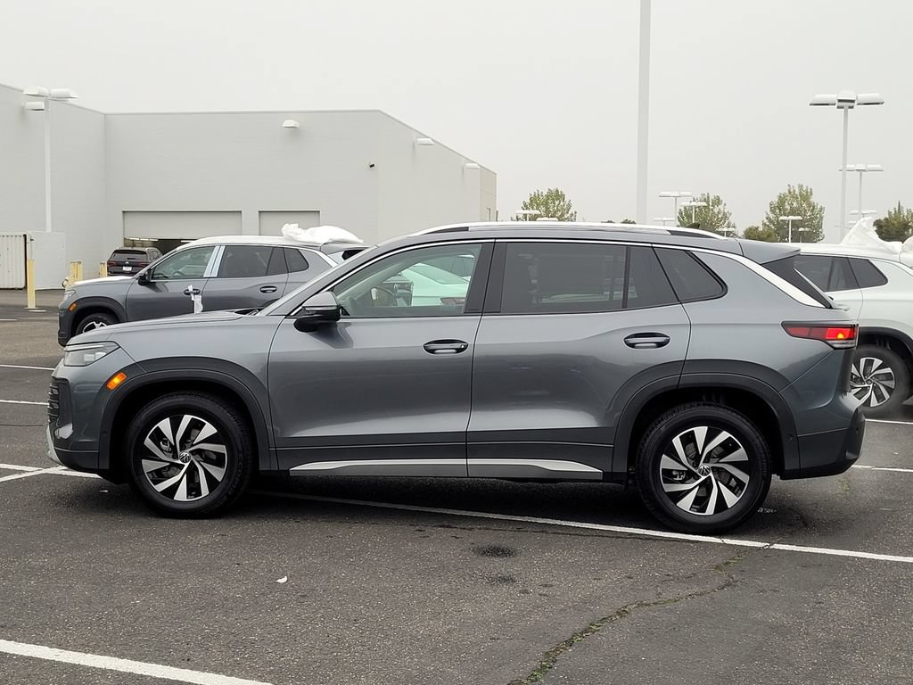 New 2026 Volkswagen Tiguan S FWD image 8