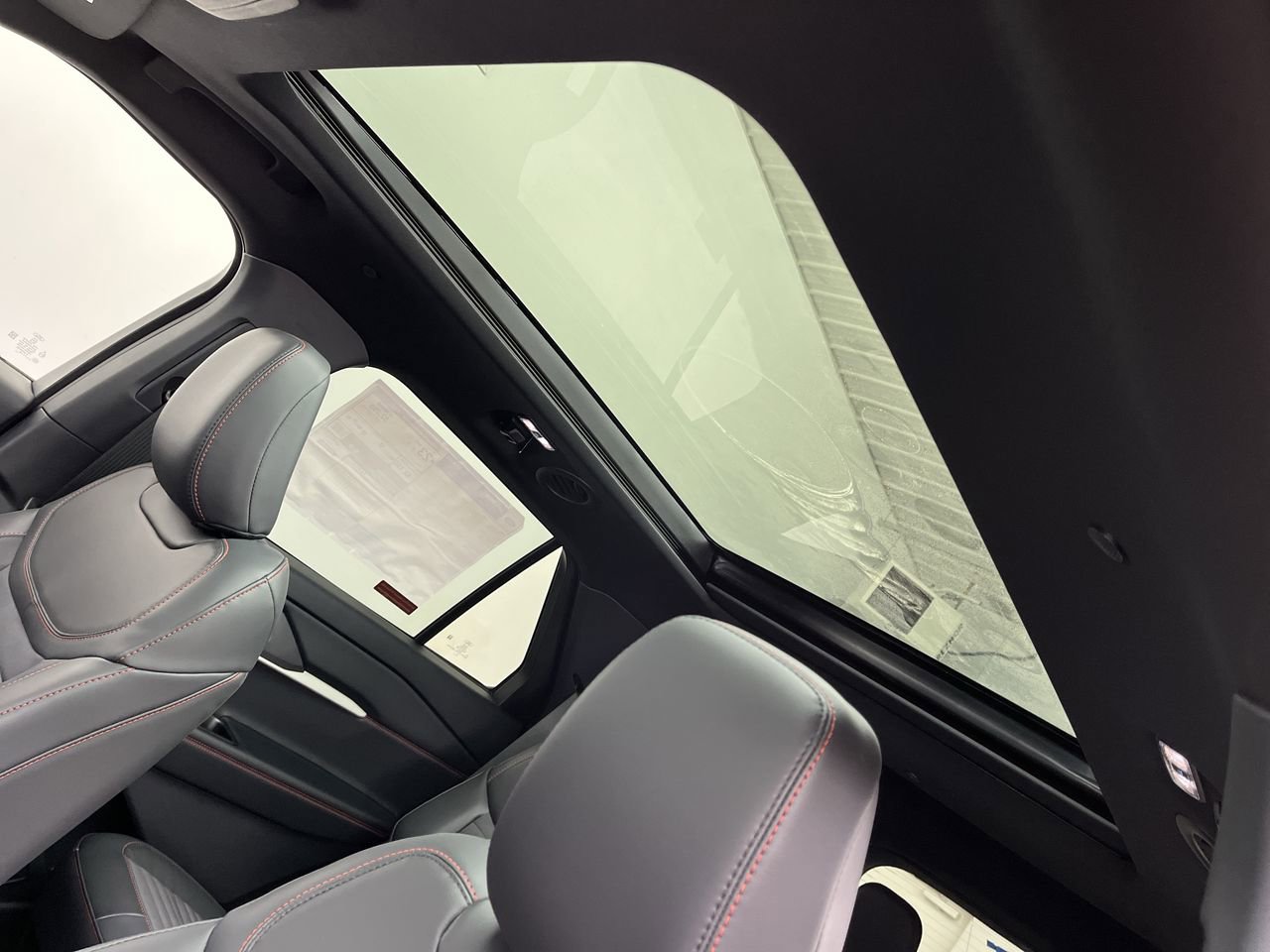 New 2026 Ford Explorer ST-Line w/ ST-Line Street Pack AWD/4WD image 7