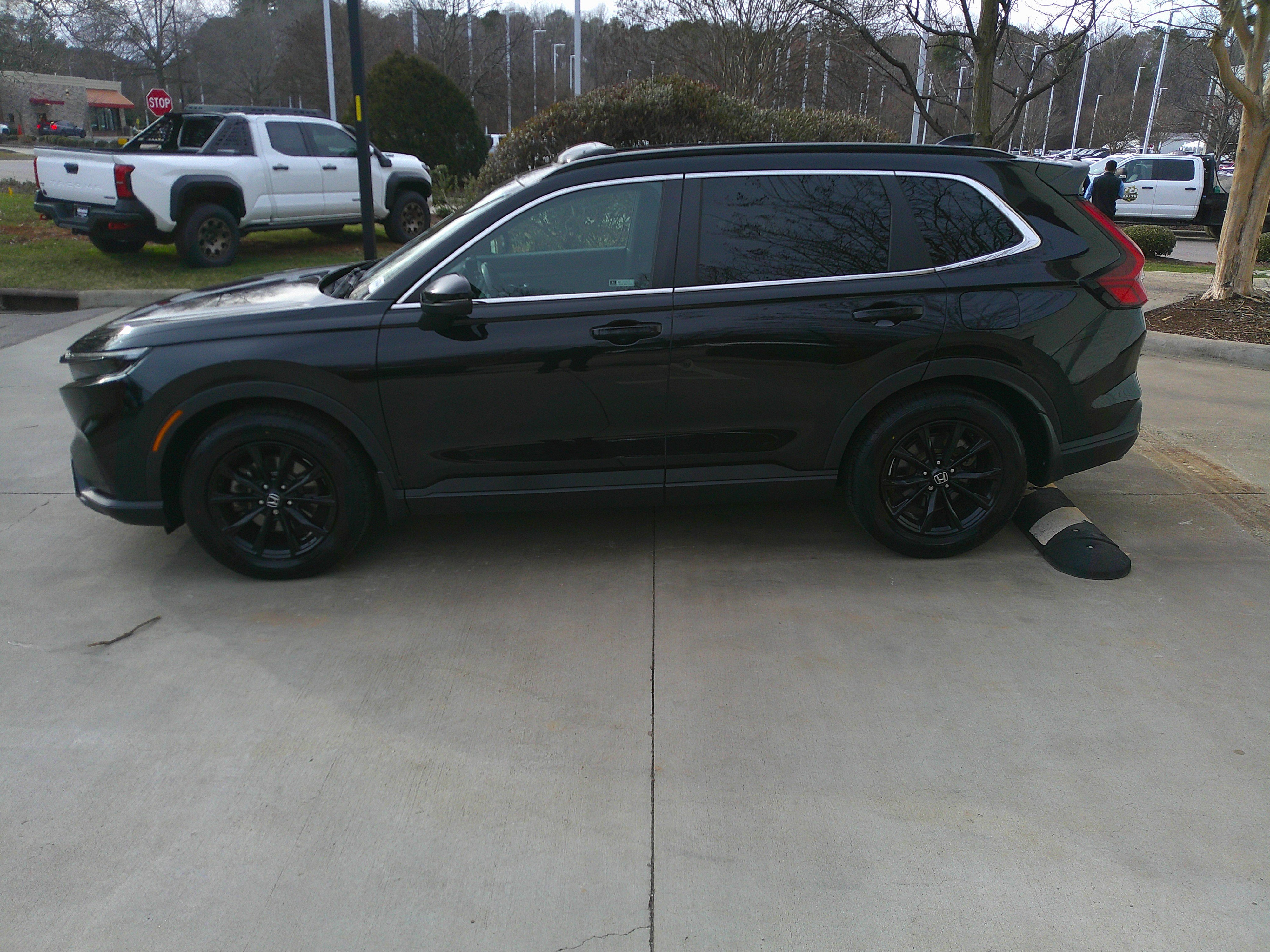 Used 2023 Honda CR-V Sport image 8