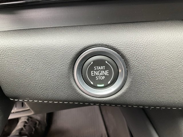 Used 2022 Cadillac Escalade Luxury image 20