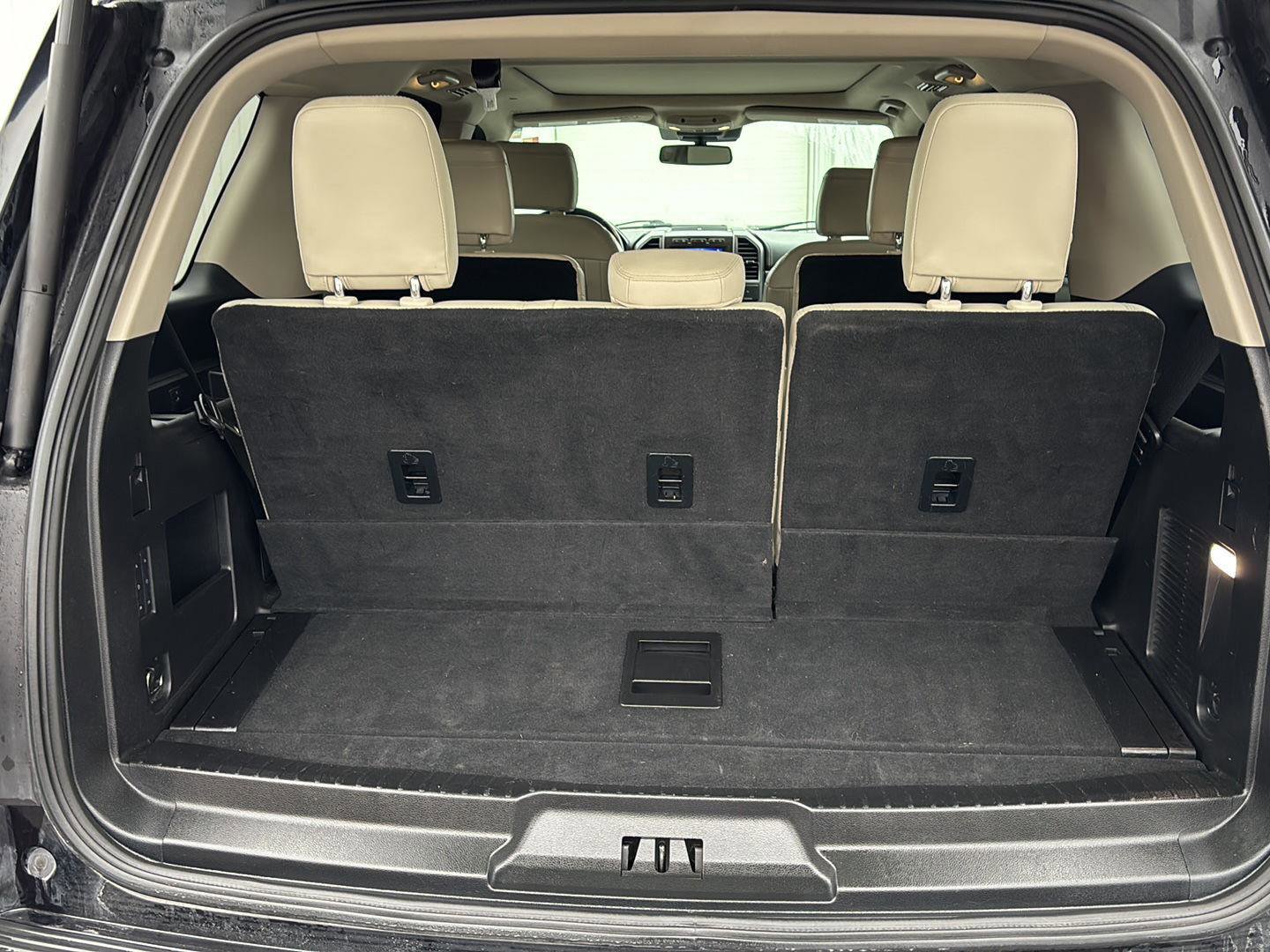 Used 2021 Ford Expedition Platinum image 21