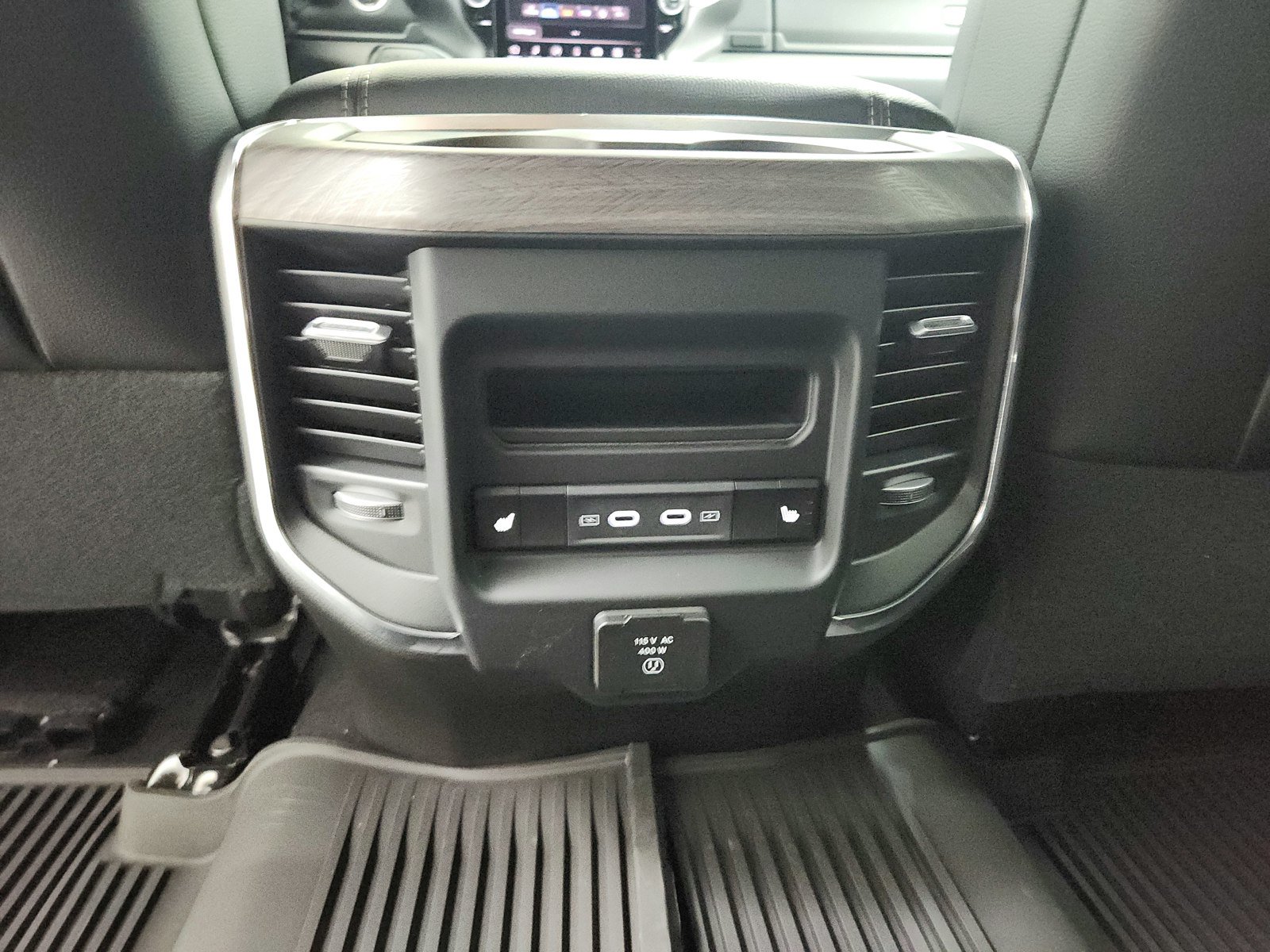 New 2026 RAM 3500 Laramie AWD/4WD image 38