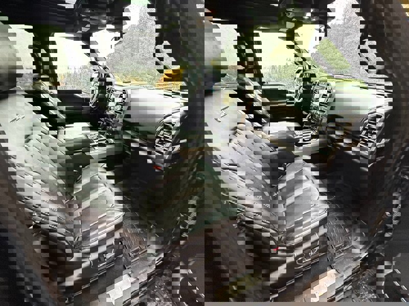 Used 2018 Ford F150 Platinum w/ Equipment Group 701A Luxury image 10